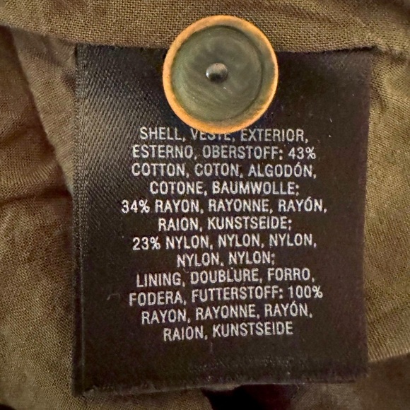 Maeve by Anthropologie Eyelet Flutter Sleeve Top. Forest Green  Size 0. EUC - Picture 8 of 12